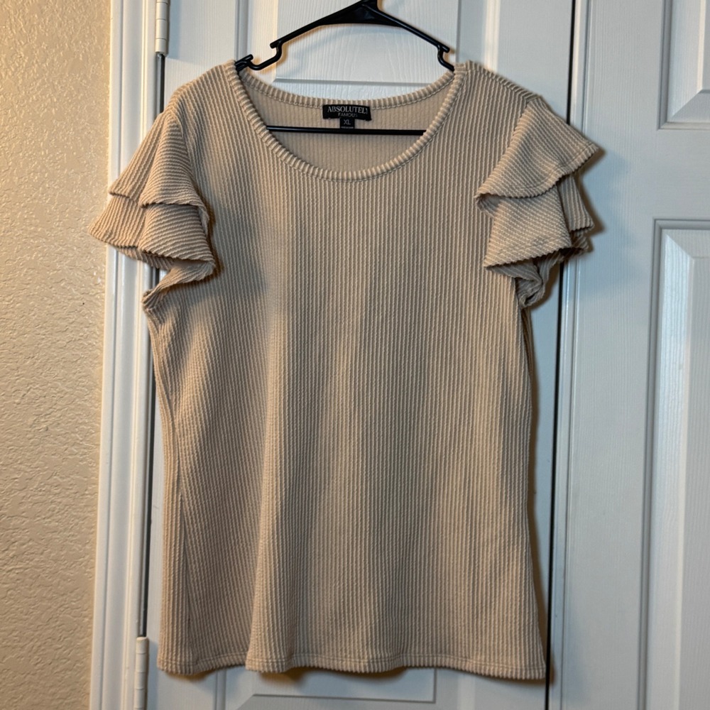 Absolutely Famous Tan Ribbed Lightweight Soft Ruffle Sleeve Top Women's Size XL